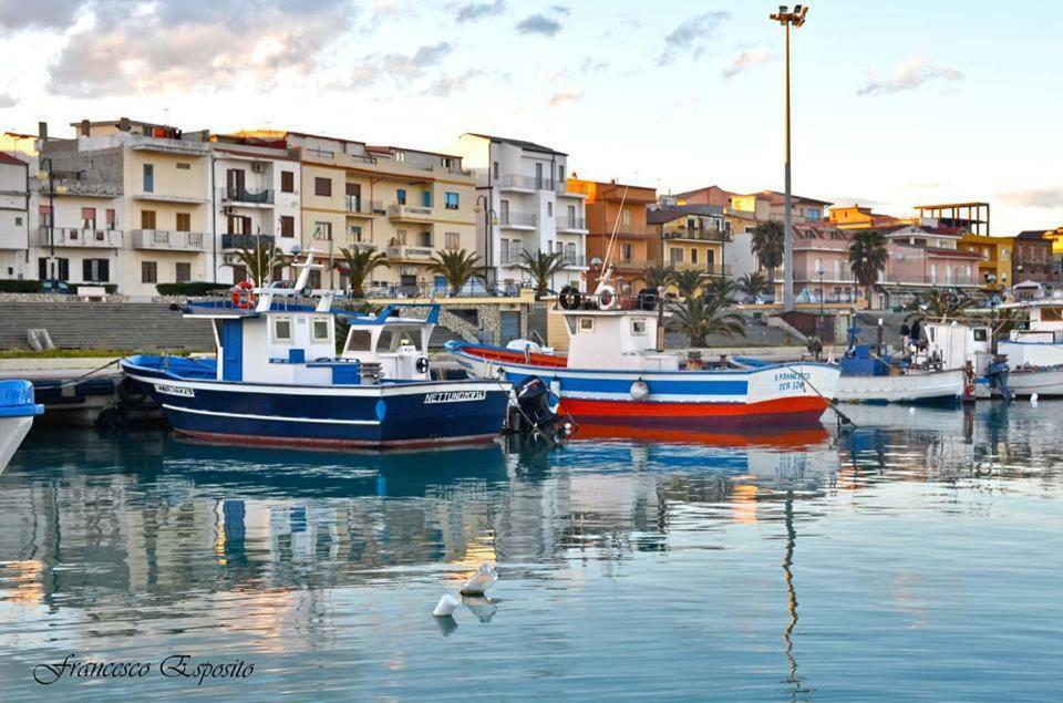 Climatizzato In Centro A 100M Dal Mare Vila Cirò Marina Exterior foto